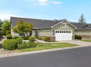 51 Broken Stone Way, Eagle Point, OR 97524