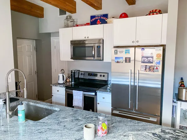37 Sheafe St #9, Boston, MA 02113