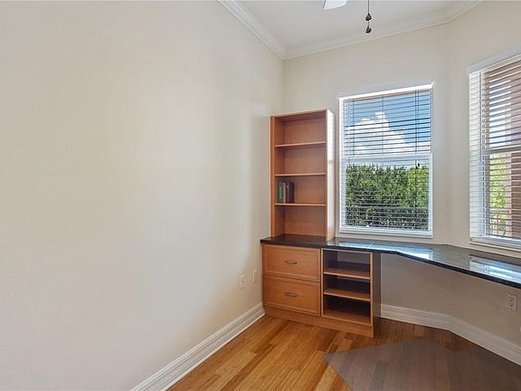 2nd image of 5531 Cannes Cir APT 304