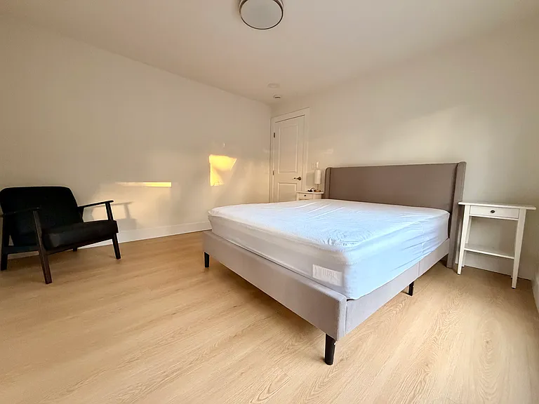 155 Harold Ave — Photo 7