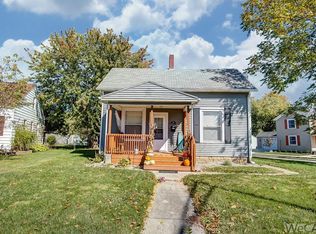 816 Bellefontaine St, Wapakoneta, OH 45895