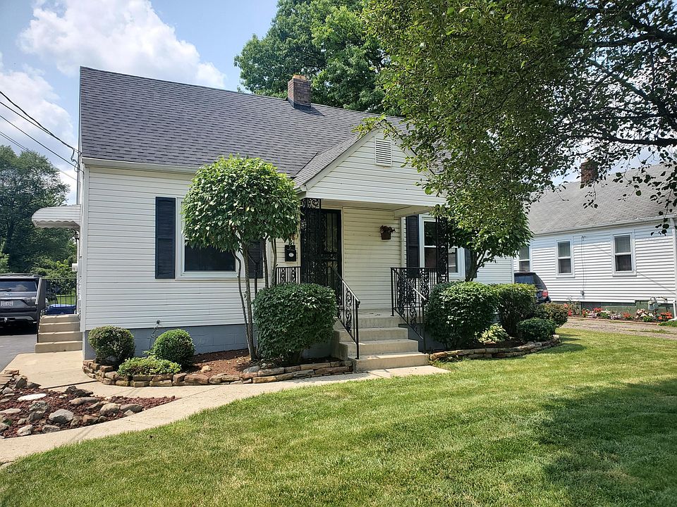 1st image of 489 Collingwood Ave