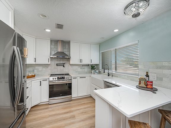 5th image of 2086 Seawind Ct
