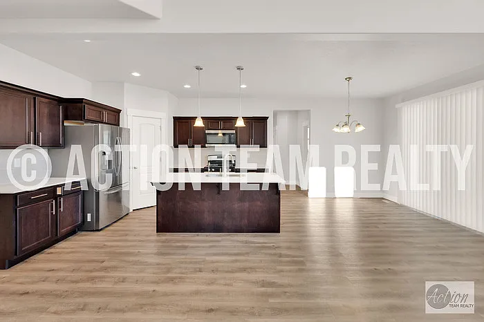 106 N Midland Dr — Photo 10