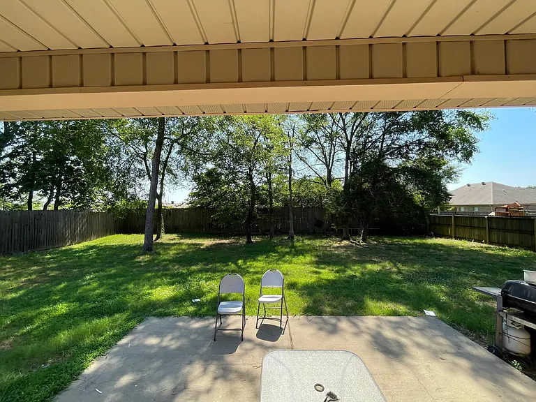 1460 Storie Dr — Photo 21