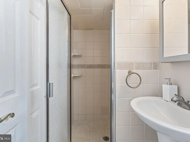 615 Sherrie Rd — Photo 22