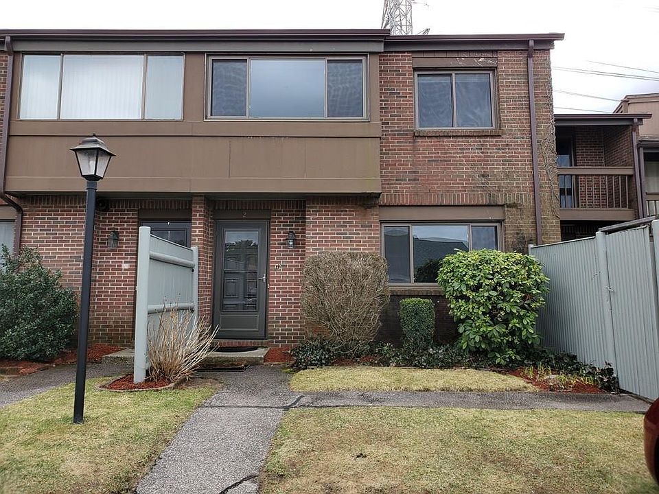 1st image of 72 Rosewood Dr #72