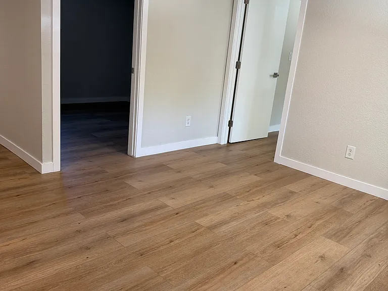 472 Arleta Ave #B — Photo 6