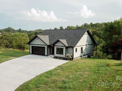 15 Woodchuck Cv, Alexander, NC, 28701