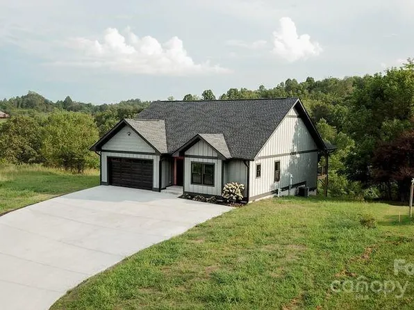 15 Woodchuck Cv, Alexander, NC 28701