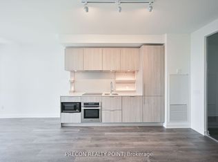 28 Ann St E #617, Mississauga, ON L5G 3G1