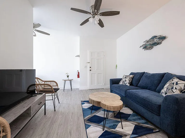 1200 Duval St #1 — Photo 9