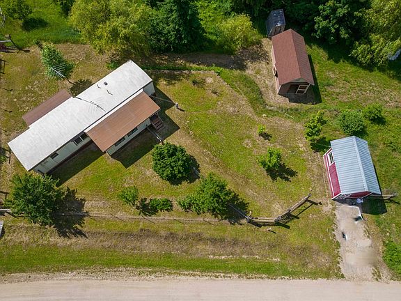 3rd image of 321 McCammon Dr