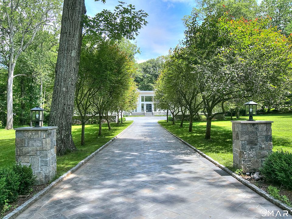 1st image of 475 Fence Row Drive
