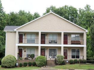 1048 Surry Ln, Gastonia, NC 28054