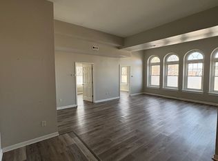 320-322 E High St #B2, Pottstown, PA 19464