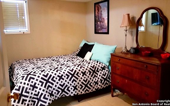4th image of 1809 Hillcrest Dr #406-A