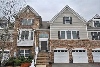 1st image of 5 Lonergan Ln