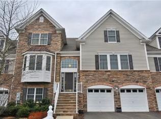 5 Lonergan Ln, West Orange, NJ