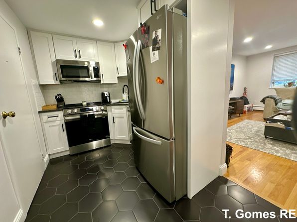 12 Woodlawn St #46, Everett, MA 02149