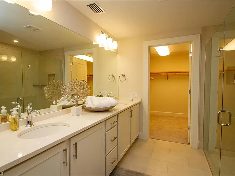 172 Indies Dr E #8-102 — Photo 18