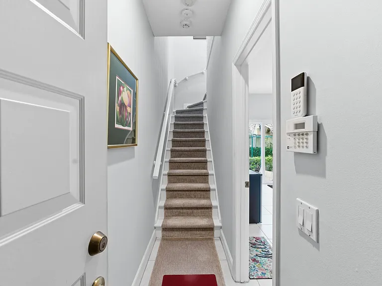 2445 NE 14th St #5-509 — Photo 15