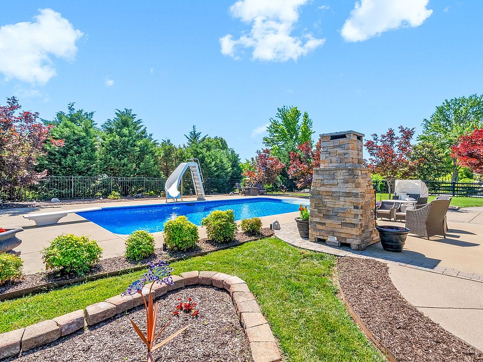 1st image of 3015 Prince Dr