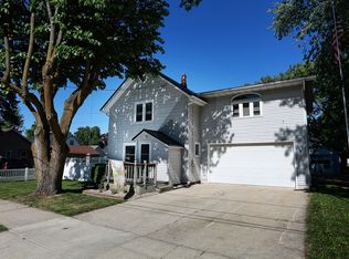 108 S Oak Ave, Gillett, WI 54124