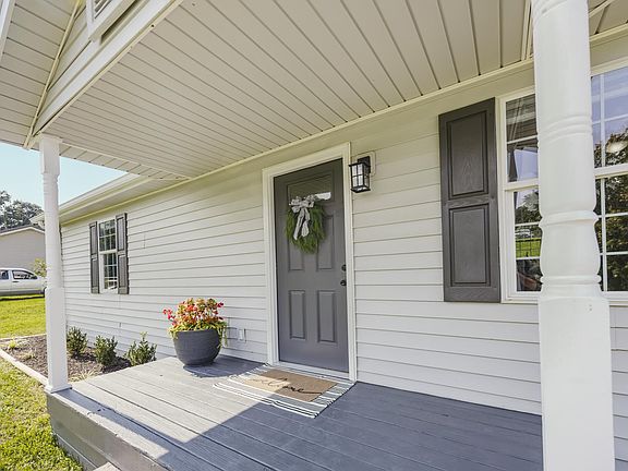 4th image of 48 Windy Cove Ln