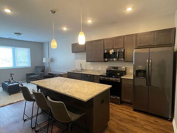 2nd image of 423 Chittenden Ave #200