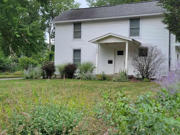 1027 Keokuk St — Photo 13