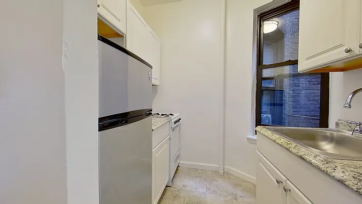 Rented by Compass | media 14