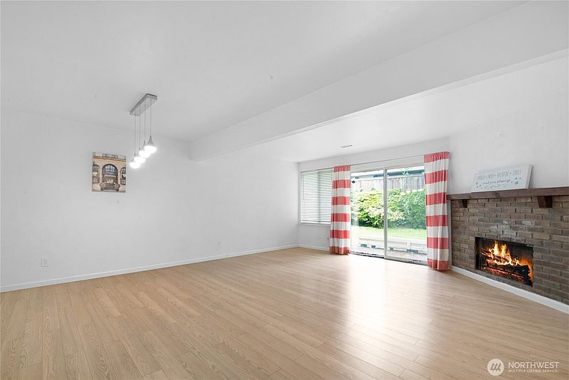 3rd image of 317 SW 112th Street #303