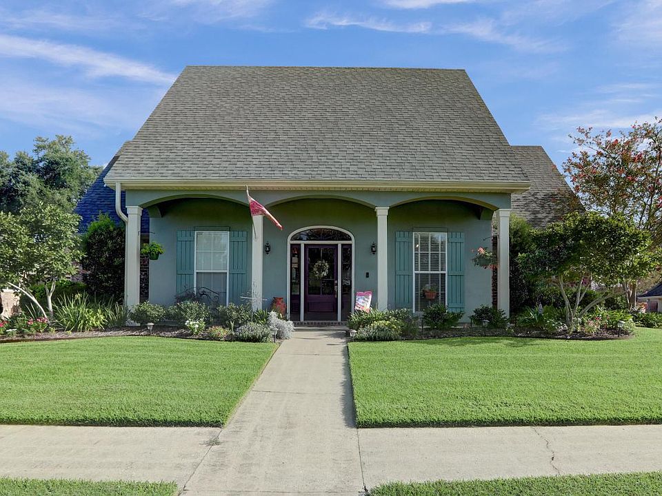 1st image of 205 Wallingsford Cir