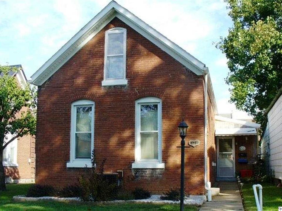 Home for Sale in Quincy, IL $67,500
