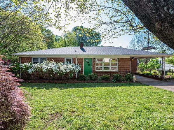 821 Mark St, Belmont, NC 28012