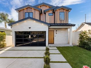 3517 Redwood Ave, Los Angeles, CA 90066