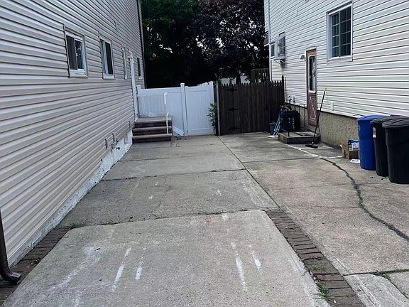 2nd image of 78 Shale St #1