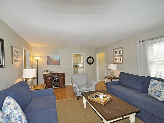 5th image of 1535 Rockne Dr