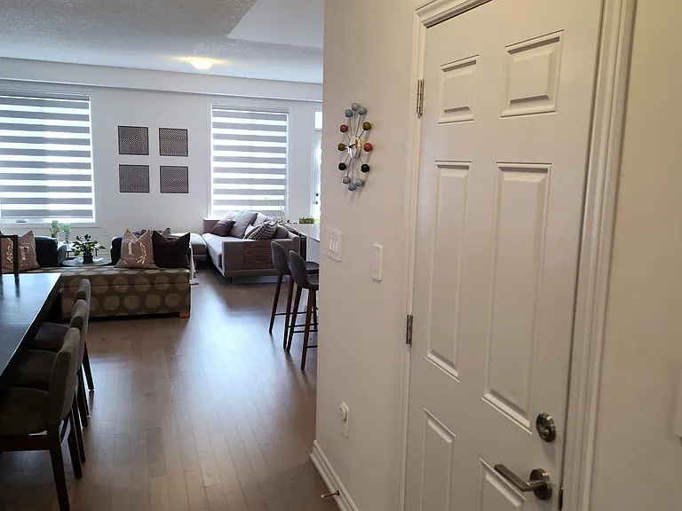 292 Bergamot Ave — Photo 7