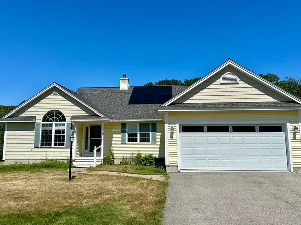 2 Dunlin Way, Portsmouth, NH 03801