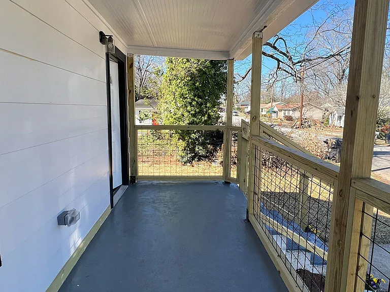 818 Salem St — Photo 4