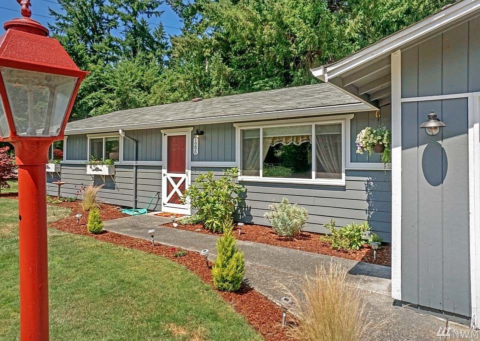 1st image of 1296 NW Chrey Ln