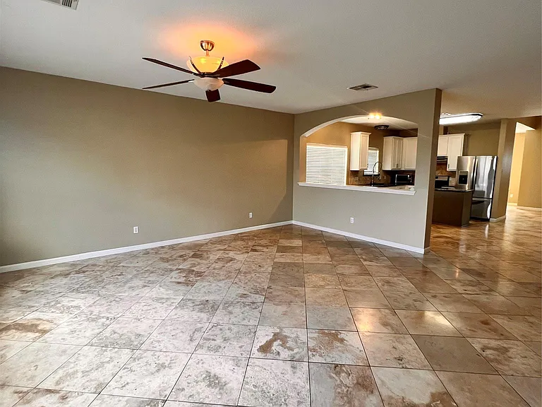 1511 Tonia Loop — Photo 8