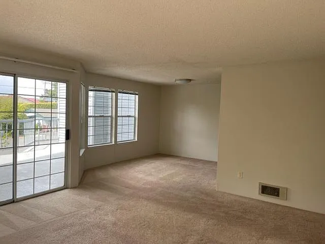 609 S 222nd St #101 — Photo 7