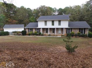 100 Holly Point Dr, Lagrange, GA 30240