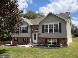 737 Denton Hollow Rd, West Chester, PA 19382