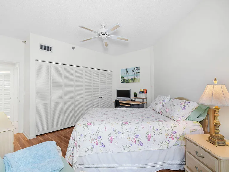 221 NE Plantation Rd #316 — Photo 28
