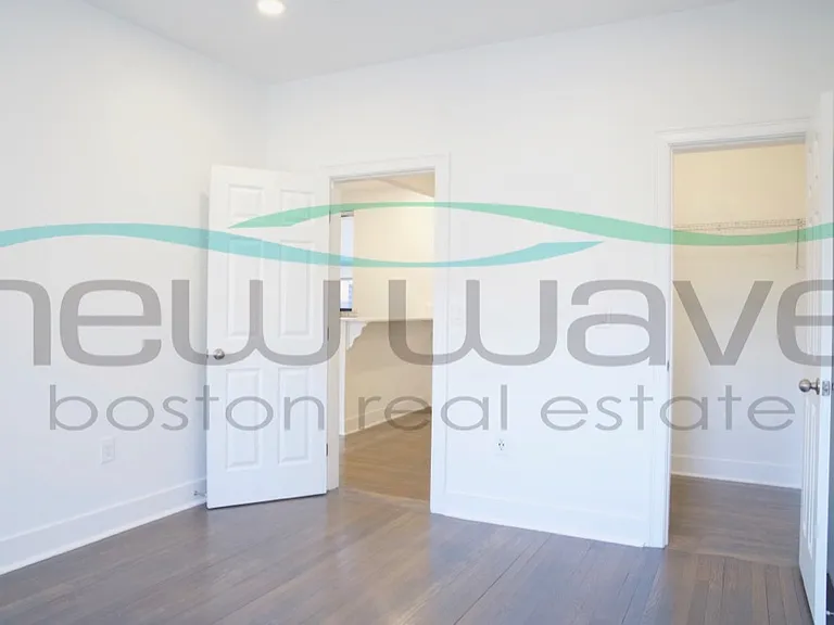 11 Queensberry St #22 — Photo 12