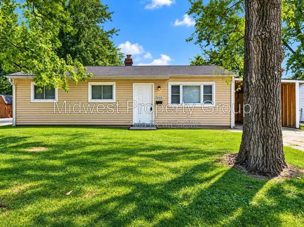 1446 Vero Dr, Wentzville, MO 63385